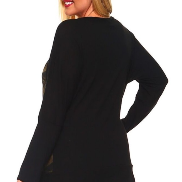 Knit Sweater with Striped Print and Necklace - Picture 3 of 4